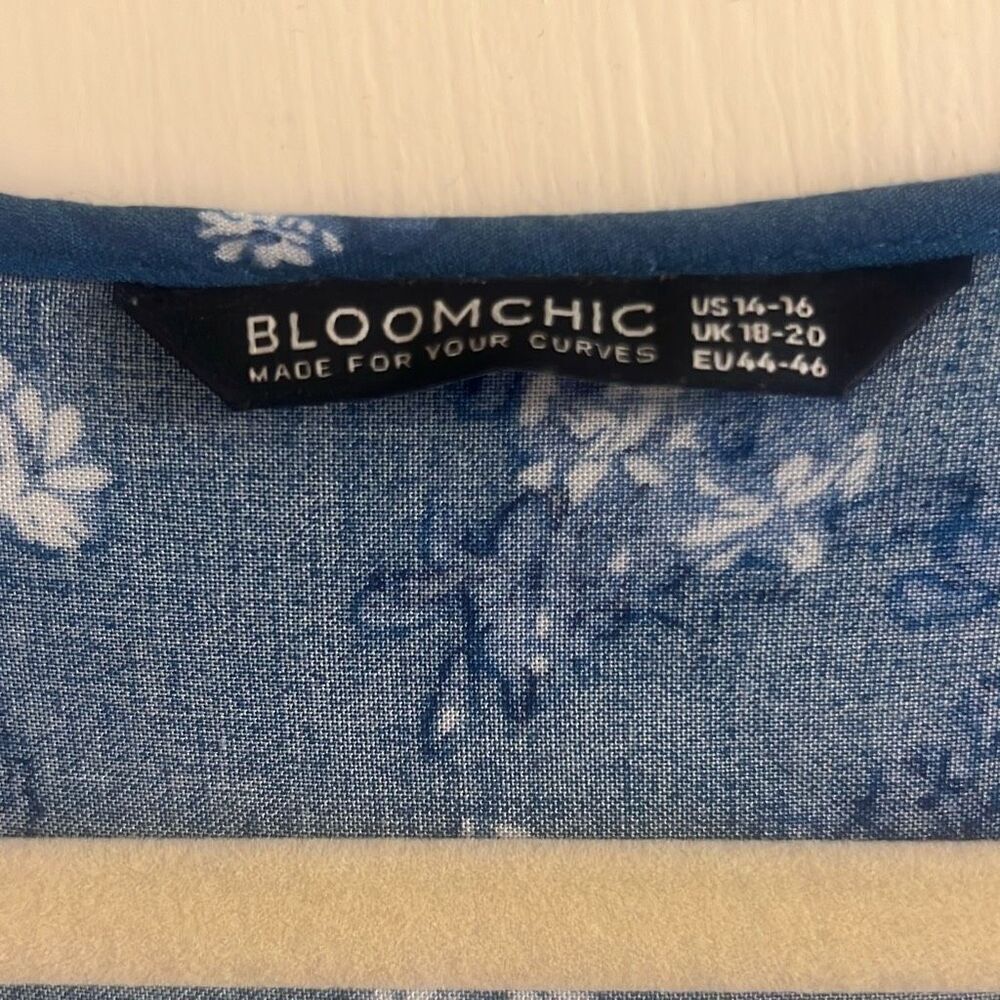 ✨Bloomchic Blue Floral Flounce Sleeves Midi Dress✨ - Picture 5 of 7